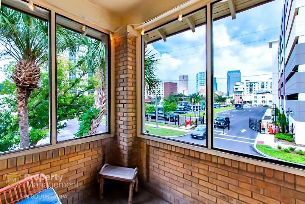Dead Poets Society- U Of Tampa Flat In N Hyde Park Appartement 0*,  Verenigde Staten